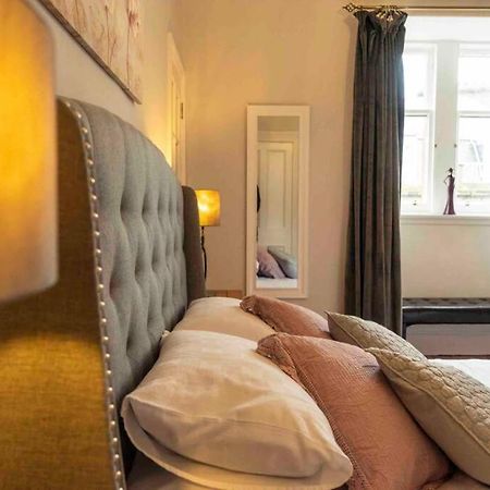 Spacious City Centre Apartment Full Of Character Inverness Exterior photo